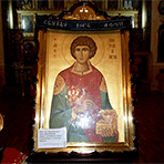 Икона святого Пантелеймона в Свято-Николаевском кафедральном соборе Старобельска